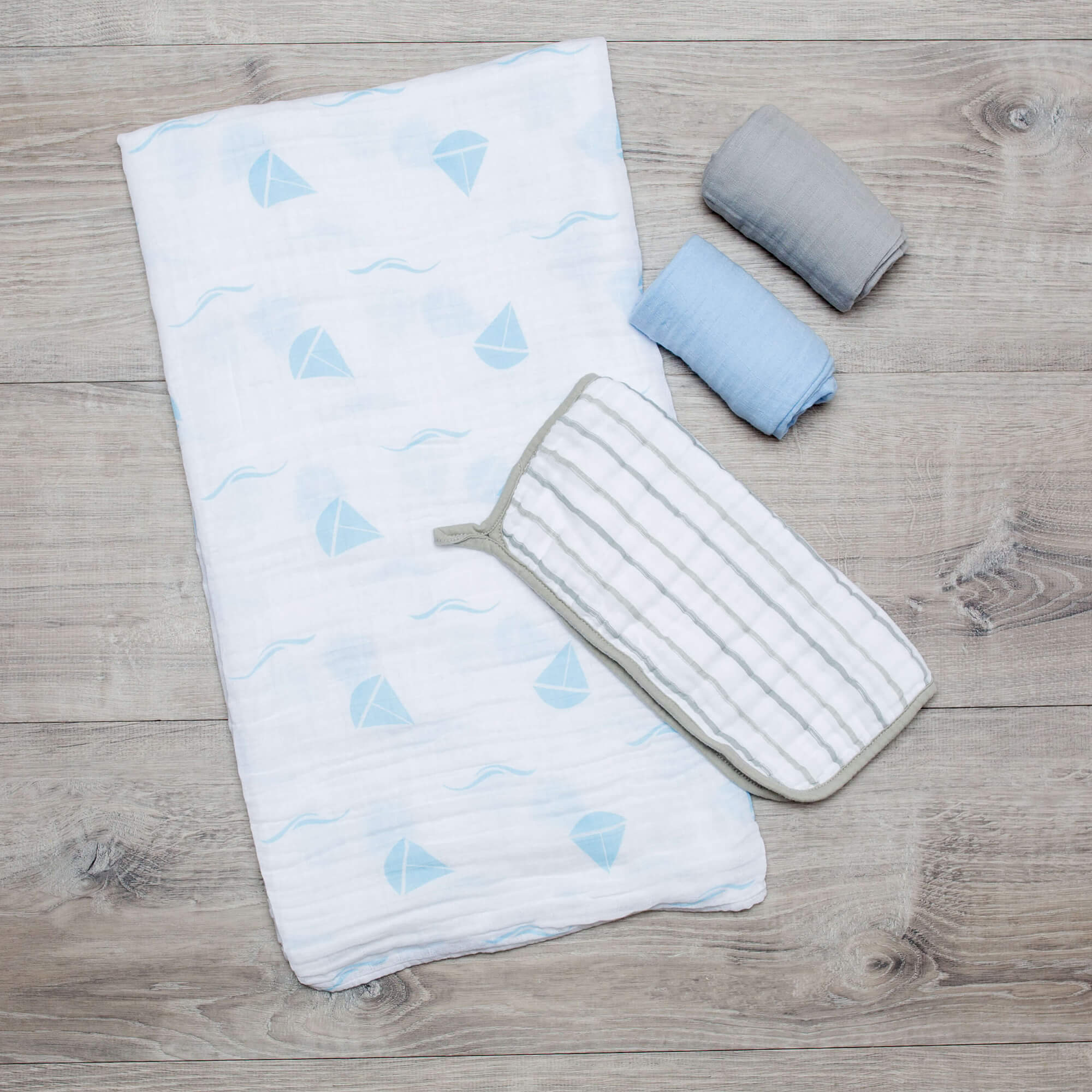 Lulujo poklon set Sailing Softly sadržaj pakiranja - BabyLaura